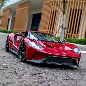 Модель машины Ford GT, масштаб 1:24 (Welly, 24082)